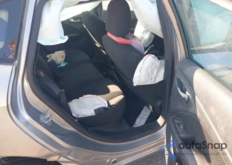 2015 Dodge Dart Se из США, поврежденный, VIN 1C3CDFAA2FD391864